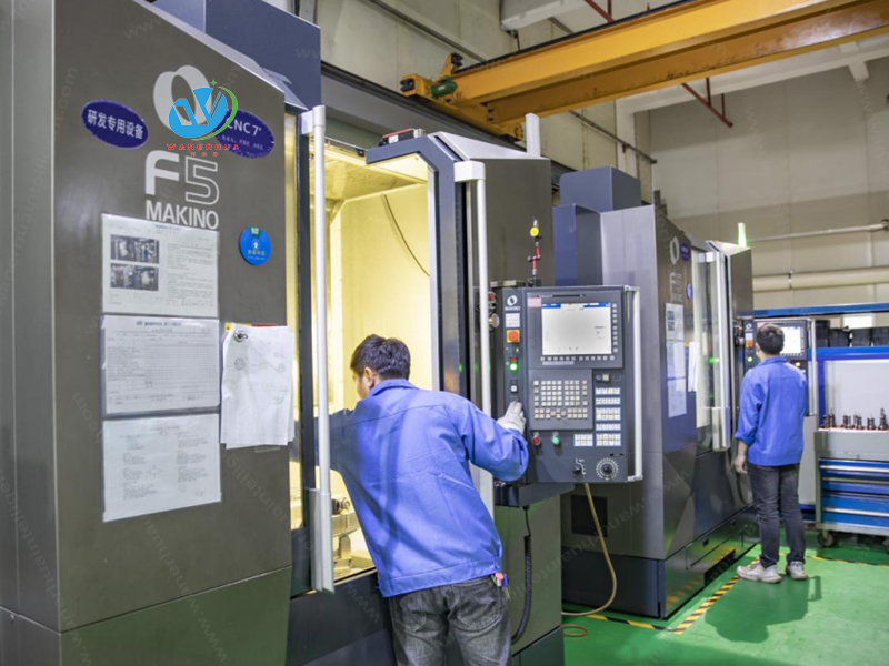 Custom plastic auto parts